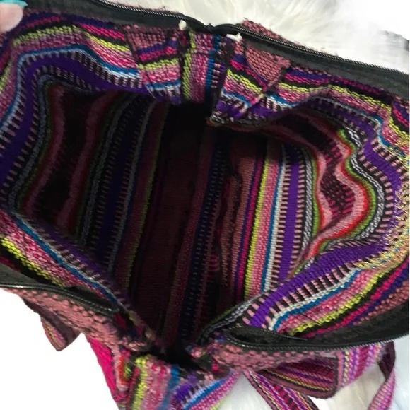 Colorful Woven Tote Bag from Mexico‎ - Picture 4 of 7